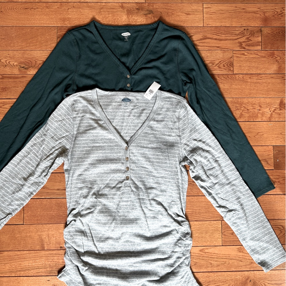 Old Navy maternity Henley shirts size Large
